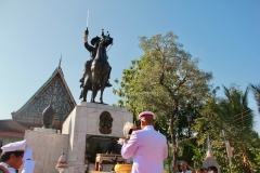 LINE_ALBUM_พิธีถวายราชสักการะ-สมเด็จพระเจ้าตากส_250110_17